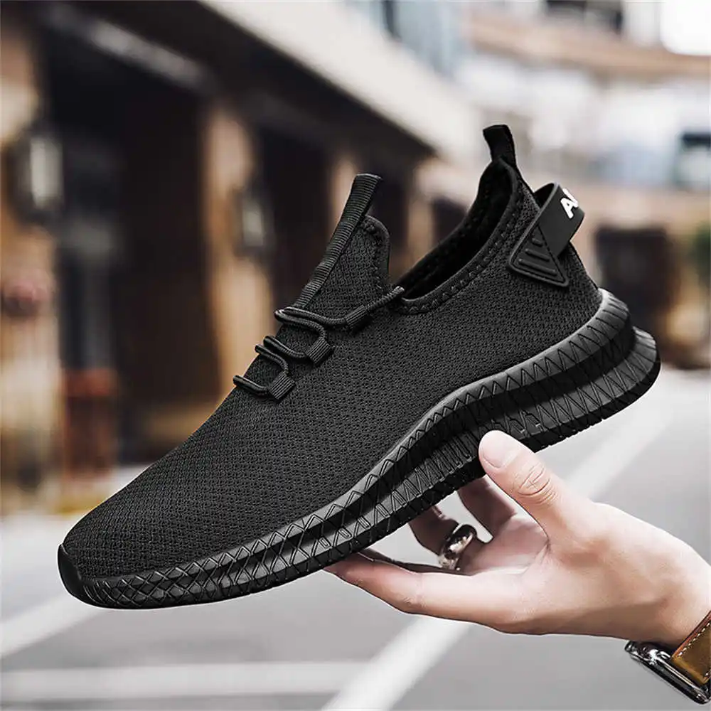 Demi-season Mesh Tenni Man Run - đánh giá và giá Formal Gala Wear Women