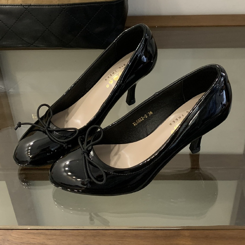 Elegant Patent Leather High He - đánh giá và giá Women Formal Wear For Office